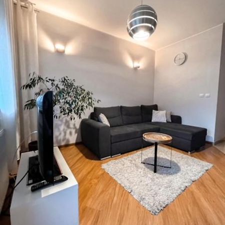 Apartament Hanna Kolobrzeg Exterior photo